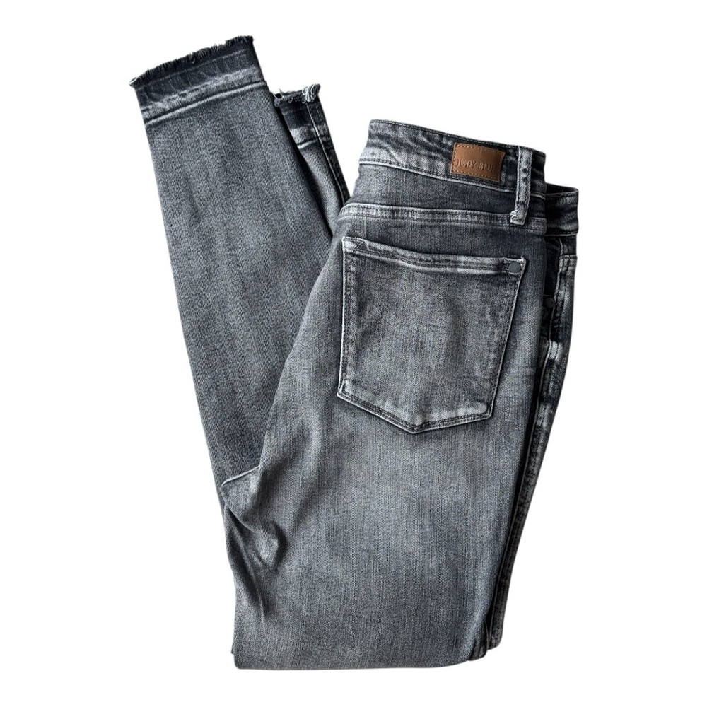 JUDY BLUE Gray Distressed Skinny Jeans - Size 11/30 - PERFECT CONDITION! - Picture 2 of 8